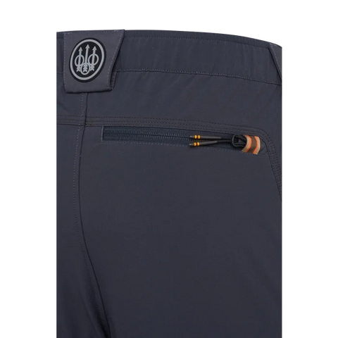 Pantalon de chasse Beretta Boondock robuste et léger, idéal pour les environnements denses et épineux, offrant résistance et liberté de mouvement optimale pour les activités de plein air et la chasse.