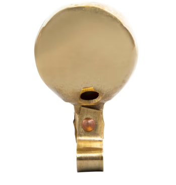 Grelot Januel Romain pour chasse, un accessoire essentiel fabriqué en métal robuste, produisant un son clair et fort pour suivre les déplacements des chiens à longue distance, attachable facilement à n'importe quel collier, conçu pour résister aux conditions extérieures difficiles.