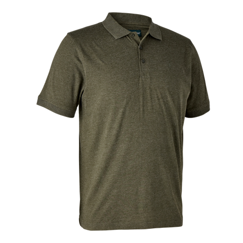 Polo DeerHunter Gunnar en tissu de haute qualité idéal pour la chasse, la pêche, le golf et les activités de plein air, offrant confort, durabilité et une allure sophistiquée avec une coupe ajustée élégante, parfait pour un style de vie actif et décontracté.