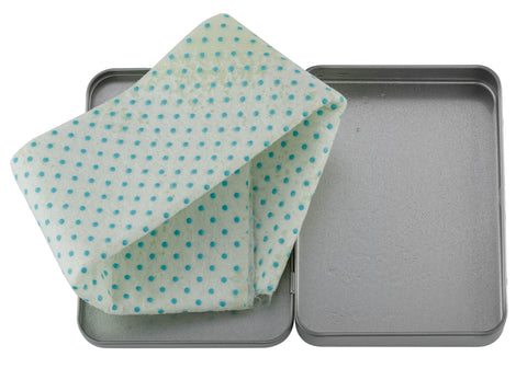 Lingettes Lubrifiant et Nettoyant Armenet Petit Modèle pour nettoyage rapide et lubrification des pièces métalliques, idéales pour armes à feu et équipements nécessitant un entretien régulier, format compact et pratique pour usage nomade.