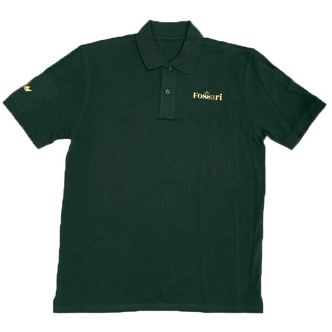 Polo FOSSARI en tissu respirant et logo discret, idéal pour les amateurs de tir sportif recherchant confort et élégance, disponible en plusieurs tailles pour un style casual chic adapté à toutes les occasions.