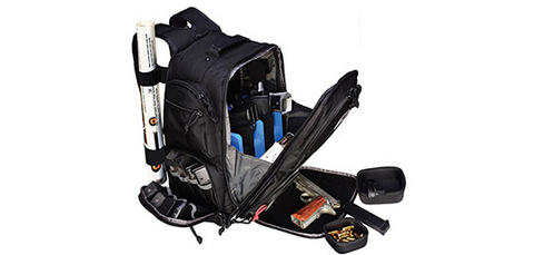 Sac à dos GPS Executive noir avec plusieurs compartiments pour ranger et organiser jusqu'à 5 armes de poing, idéal pour les tireurs sportifs voyageant vers le stand de tir, fabriqué avec un système Visual I.D. pour une identification facile de vos accessoires, et poches latérales pour munitions et chargeurs, ainsi qu'une poche pour ordinateur portable, garantissant une protection et praticité optimales.