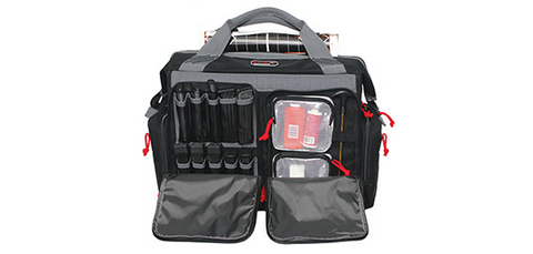 Sac de tir robuste GPS à roulettes avec grandes roues pour terrain difficile, idéal pour transporter armes de poing, munitions et accessoires en toute sécurité, équipé d'une poignée télescopique, multiples poches sécurisées, et rembourrage protecteur pour équipement de tir