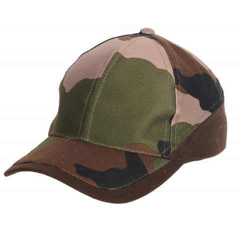 "Casquette Treeland en camouflage CE 1906, alliant style et discrétion pour les activités de plein air."