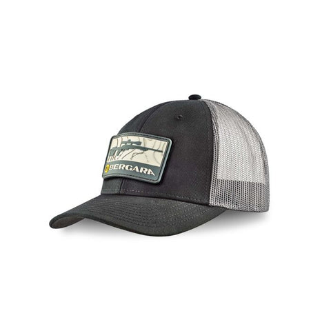 Casquette Bergara Kenai noire avec velcro ajustable et fermeture Snap-Back, idéale pour la chasse et les activités de plein air. Protection solaire et espace pour patchs personnalisables, unisexe et taille unique.
