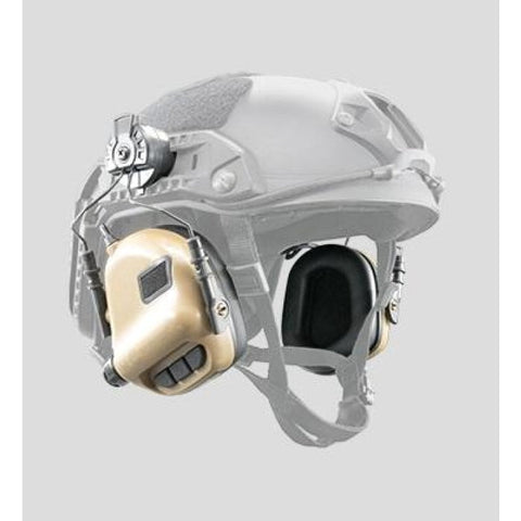 Image de l'EARMOR M31H, protection auditive électronique pour casque FAST MT, avec élimination des bruits nocifs, amplification des sons environnementaux, réduction du bruit NRR22, compatible avec 2 piles AAA, autonomie 350 heures, design pliable élégant, conforme normes CE/ RoSH/ ANSI, étanche IPX-5, idéal pour chasse et tir en toute sécurité auditive.
