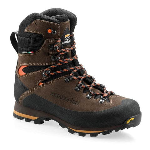 Chaussures de chasse Zamberlan italiennes de haute qualité avec tige haute, ultralégères et résistantes, équipées d'un traitement Hydrobloc pour une imperméabilité optimale, semelle en cordura avec pare-pierre pour une protection renforcée, idéales pour les activités extérieures et la randonnée