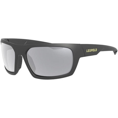Lunettes Leupold Packout Matte avec protection balistique et verres polarisants, standards ANSI Z87.1+, monture légère pour chasse et tir, offrant protection UV complète et compatibles avec verres correcteurs, idéales pour chasseurs et tireurs professionnels