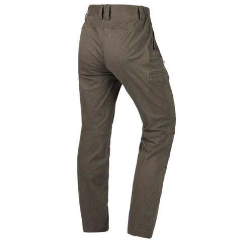 Image du Pantalon de chasse Stagunt Country Stretch mettant en avant le tissu stretch de haute qualité, conçu pour les chasseurs et randonneurs cherchant confort, flexibilité et durabilité lors de leurs activités de plein air.