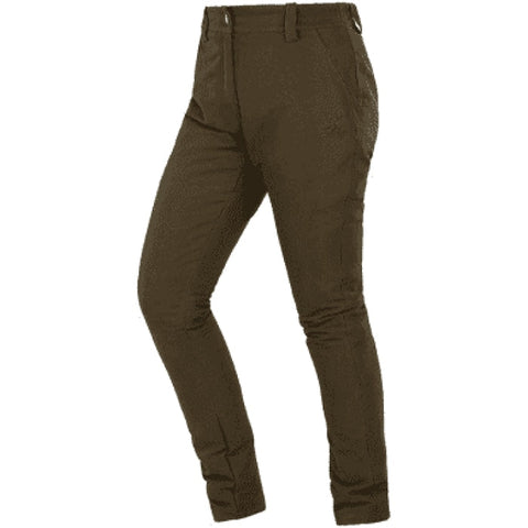 Pantalon Femme Stagunt LD York Pant. Conçu pour les femmes actives en plein air, ce pantalon couleur Cypress allie style, confort et fonctionnalité idéale pour la randonnée, le tir à l'arc et autres activités extérieures. Durable et élégant avec une coupe ajustée, il est fait de matériaux de grande qualité, ajoutant une touche naturelle à votre équipement de plein air.