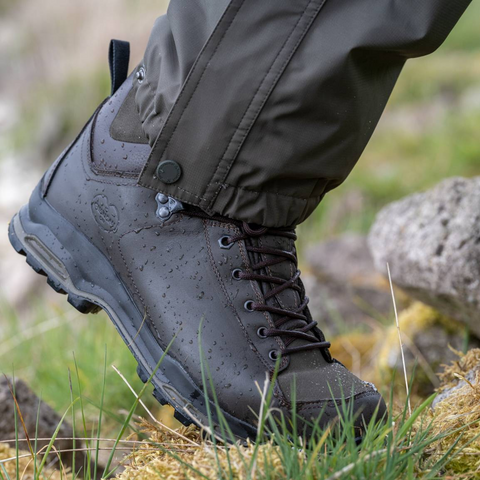 Chaussures Le Chameau Lite Explore 7 pouces en cuir Terracare écologique, imperméables et respirantes avec semelle MICHELIN pour terrains difficiles, idéales pour randonnée et activités outdoor.