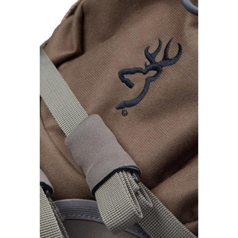 Image du sac à dos Browning Explorer BXB 41L, idéal pour la chasse et l'exploration en plein air, offrant une capacité généreuse de 41 litres avec des compartiments organisés et un système de portage confortable, parfait pour les longues marches aventureuses.