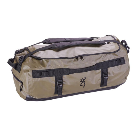 Image du sac de transport Browning Duffle montrant un grand espace de rangement avec plusieurs compartiments, idéal pour les chasseurs et tireurs sportifs cherchant à organiser et protéger leur équipement avec style et durabilité.