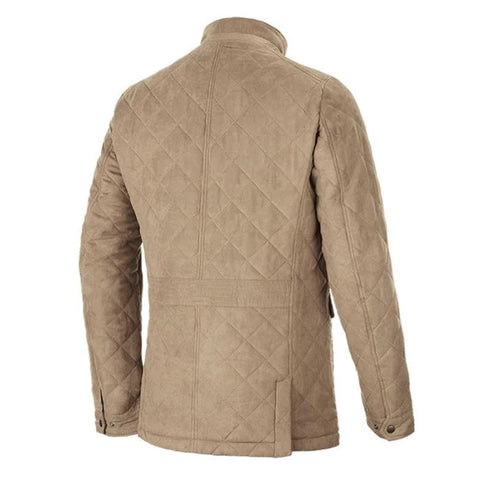 Veste mi-saison Stagunt ELK pour activités en plein air, offrant confort et polyvalence durant les transitions saisonnières. Résistante au vent, protection pluie légère, avec design épuré et poches zippées pour une utilisation idéale en randonnée, camping, et activités outdoor.
